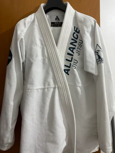 Kimono Braus Alliance Jiu-Jitsu Branco A2