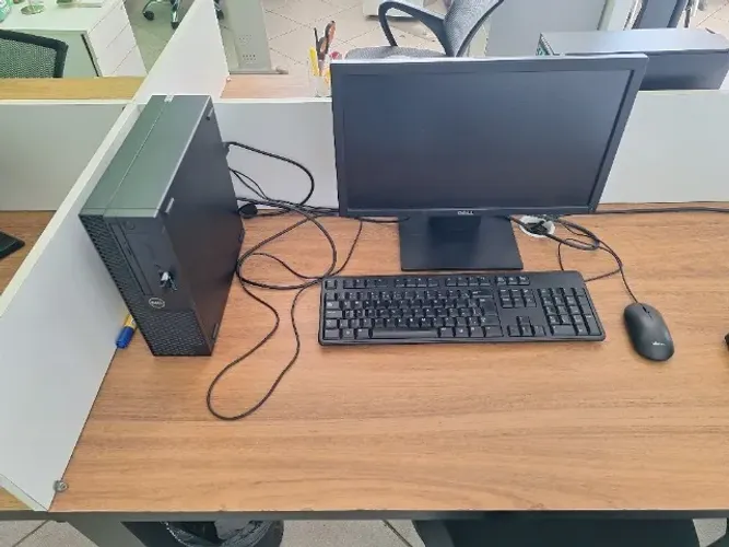 Desktop + Monitor Dell 256GB HDSSD/Intel core i3/8GB memoria