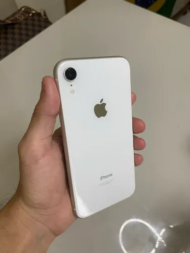 iPhone XR 128GB SEM MARCAS MUITO NOVO