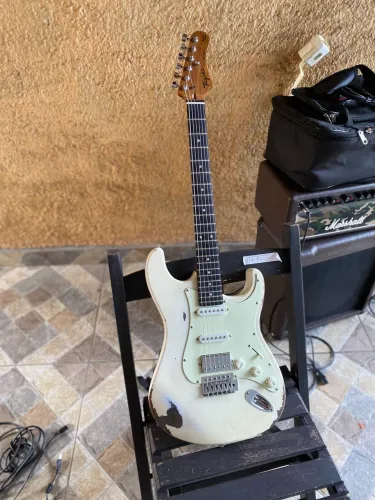 Guitarra Tagima Relicada
