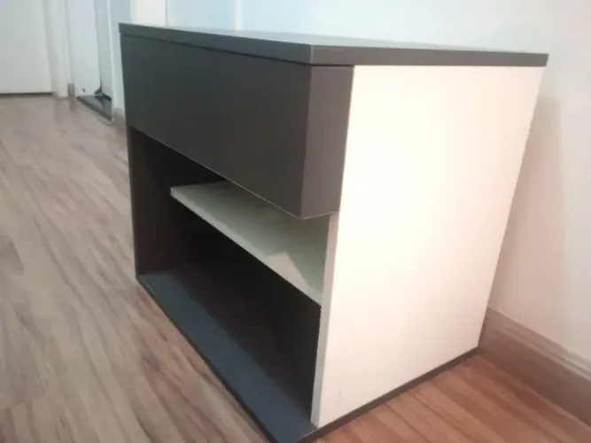 MESA DE CABECEIRA EM MDF