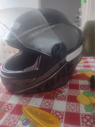vendo capacete em perfeito estado!