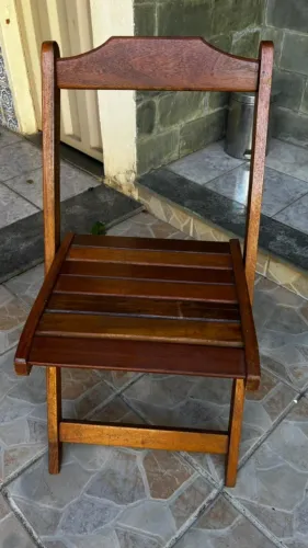 4 CADEIRA DE BAR AMADEIRADO
