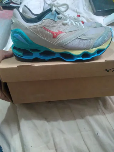 Tênis mizuno