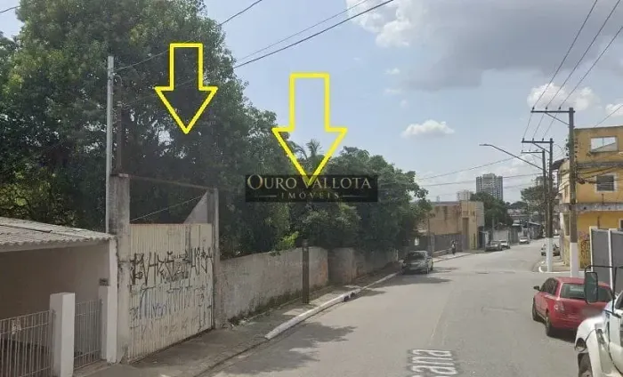 Terreno com 2059m² e 1 galpão construído de 500m² localizado na Vila Independência disponí
