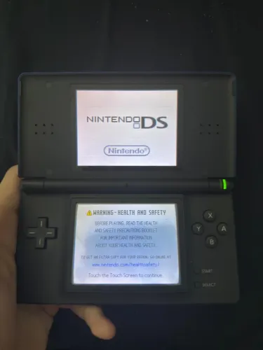 DS lite + R4 + Jogos Originais com Capa