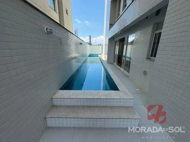 Apartamento com Piscina Privada para alugar em Meia Praia - Itapema/SC