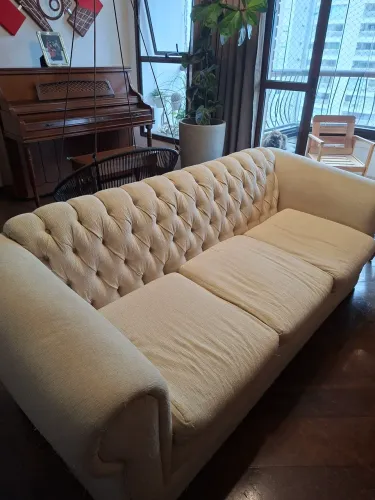 Sofa Capitone Linho Bege