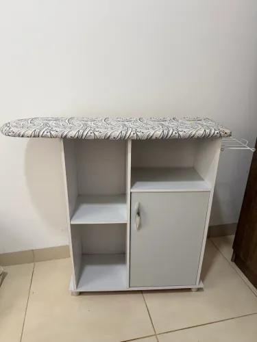 Sapateira +passadeira roupa