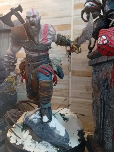 God of WAR 3D em resina pintura realista .
