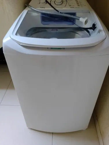 Máquina lavar roupas