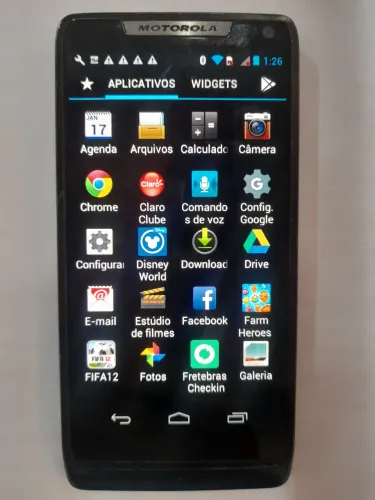 Smartphone Motorola RAZR iPhone XT890