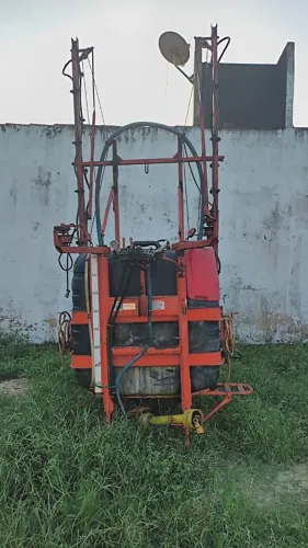 Pulverizador 800 Litros- manual- 16 Metros