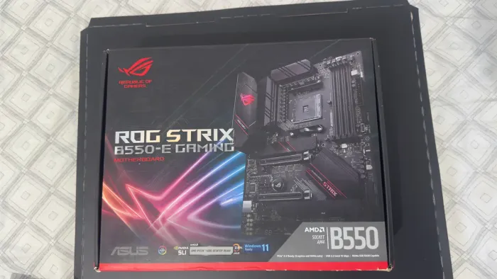 PLACA MÃE ASUS ROG STRIX B550-E GAMING