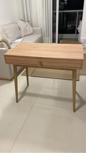 Linda escrivaninha/penteadeira