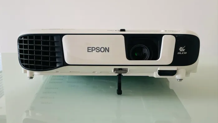 Projetor Epson PowerLite S41+ HDMI 3300 Lúmens - Imagem Perfeita!