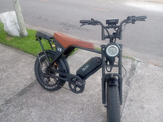 Bicicleta Elétrica Ouxi V8 desbloqueada - atinge 50km/h + 1 câmara de ar extra