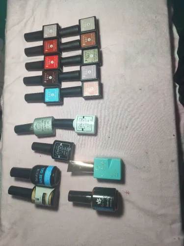 Esmaltes em gel e preparadores