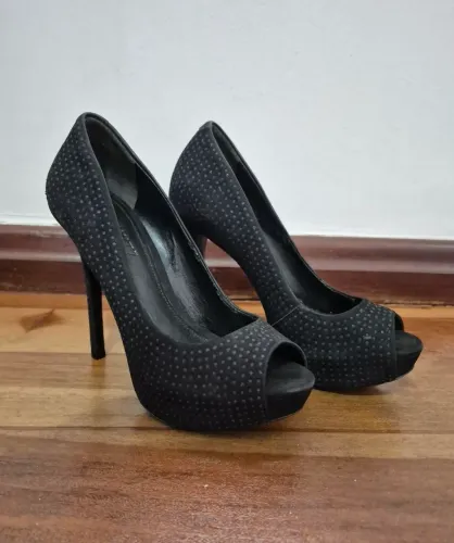 Salto Schutz Preto Couro Número 35