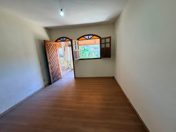 TERRENO DE 550 m² COM EXCELENTE CONSTRUÇÃO | 5 QUARTOS | MONTE AZUL SANTA LUZIA