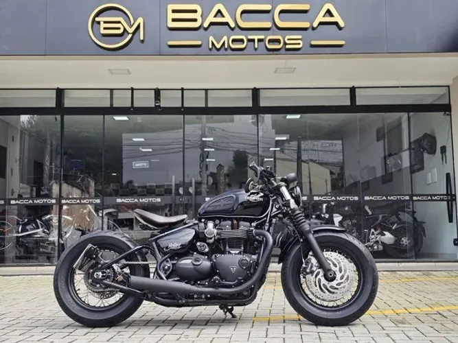 Triumph BONNEVILLE BOBBER BLACK 1200cc