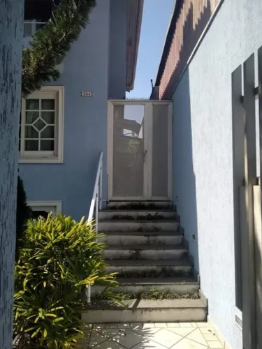 Sobrado em Avenida Doutor Francisco de Paula Vicente de Azevedo - Parque Continental - São