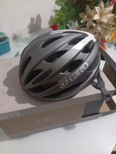 Capacete de ciclismo giro original tamanho m