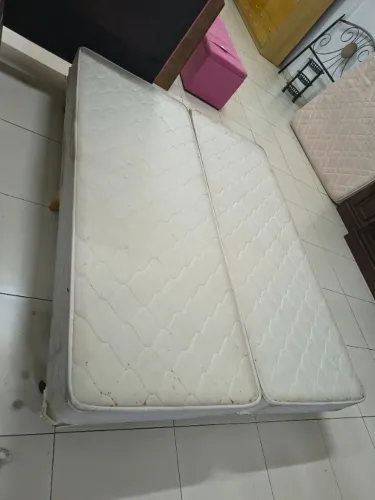 Cama Casal Queen
