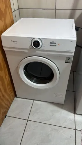Vendo secadora de roupa na garantia