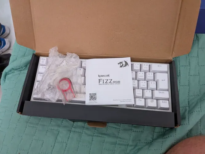 Placa mãe e teclado redDragon