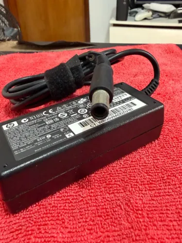 Fonte de Alimentação HP Original 18.5V 3.5A 65W Bivolt Modelo PPP009D