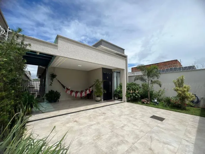 Casa com 3 dormitórios à venda, 155 m² por R$ 950.000,00 - Jardim Fonte Nova - Goiânia/GO