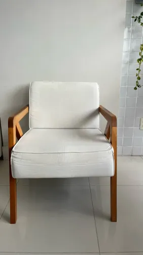 Poltrona elegante para sala ou quarto