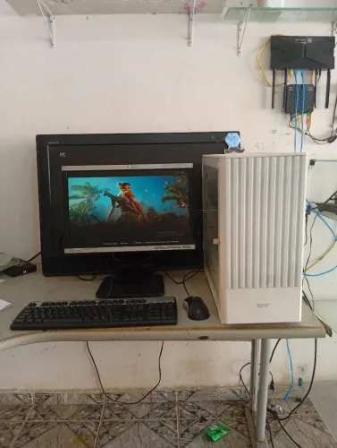 Vende se Pc completo core i5 3 geração 13gb memória HD 500gb trecado e mause monitor 19