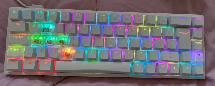 Teclado Gamer Akko 3068B Plus 65%