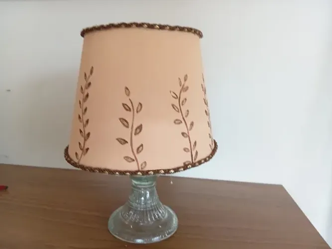 Pequeno Abajur Antigo (Decorativo)