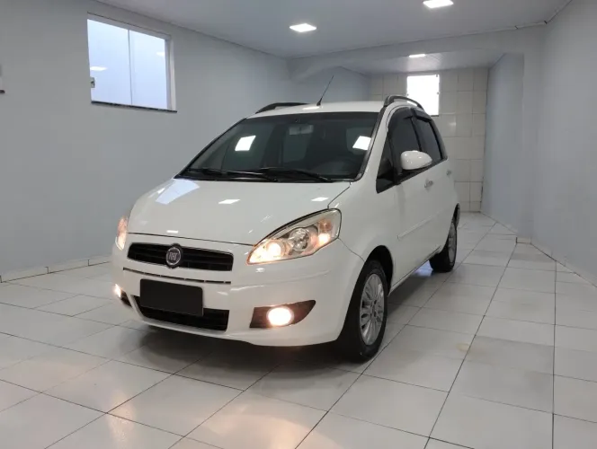 Fiat Idea Attractive 1.4 Fire Flex 8V 5P 2013