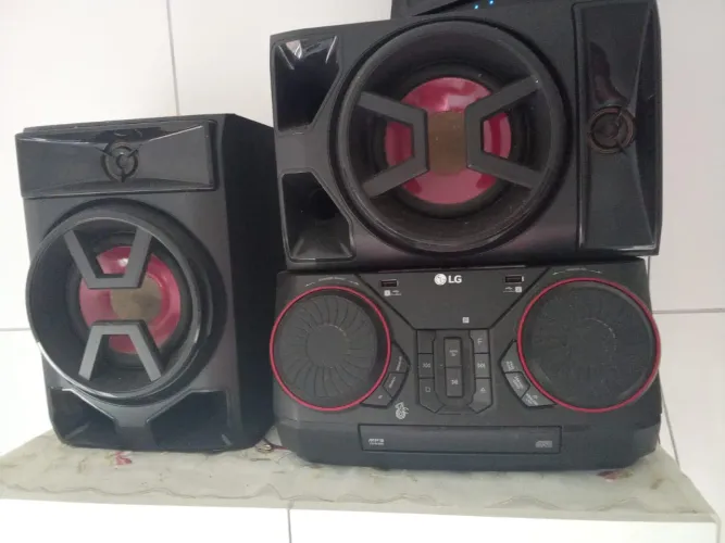 Mini System LG XBOOM CK43 Sound Sync Wireless / Bluetooth, 220 Watts