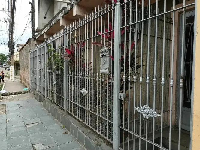 Galpão em Avenida Henrique Valadares - Parque Lafaiete - Duque de Caxias/RJ