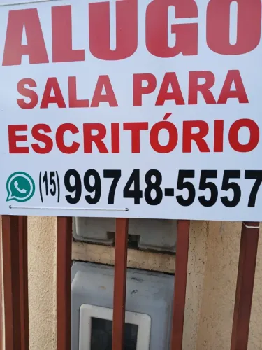Aluga-se sala comercial