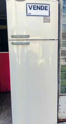 Vendo Geladeira continental 460 litros