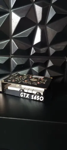 Placa de video gtx 1650 4GB
