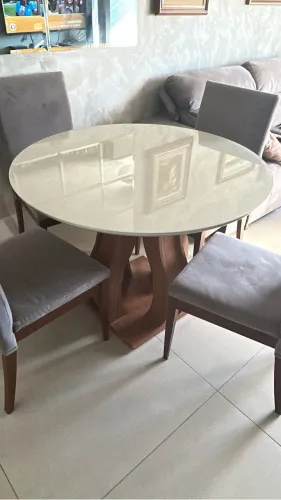 Mesa de jantar redonda 110cm MDF/VIDRO 4 lugares
