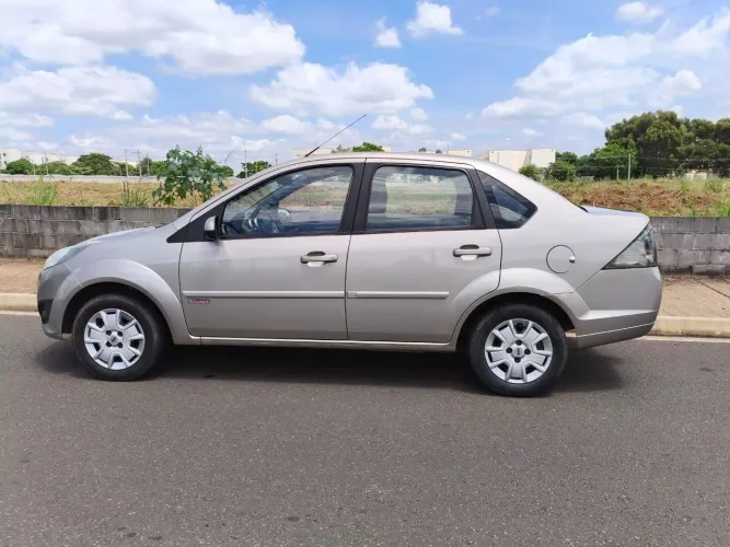Ford Fiesta Sed. 1.6 8V Flex 4P 2011