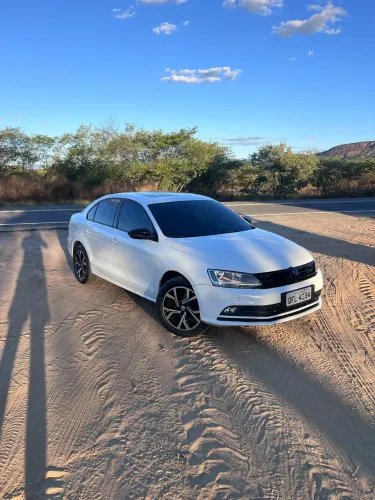 Volkswagen Jetta Comfortline 1.4 TSI 16V 4P Aut. 2016