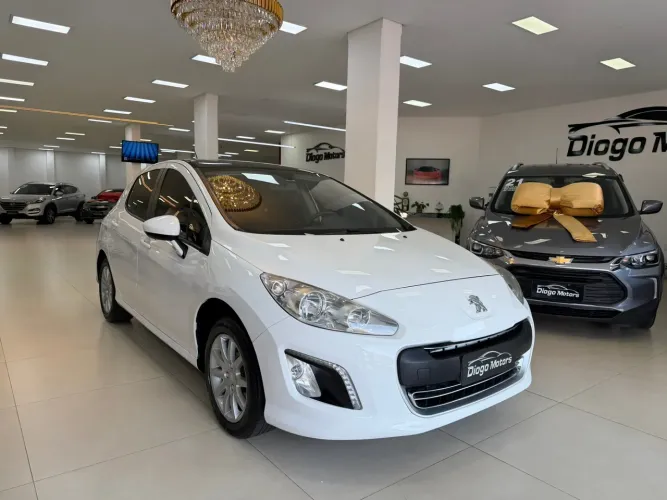 Peugeot 308 Active 1.6 Flex 16V 5P Mec. 2014