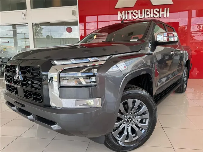 Mitsubishi TRITON HPE 2.4 CD 4X4 TB Diesel Aut. 2027