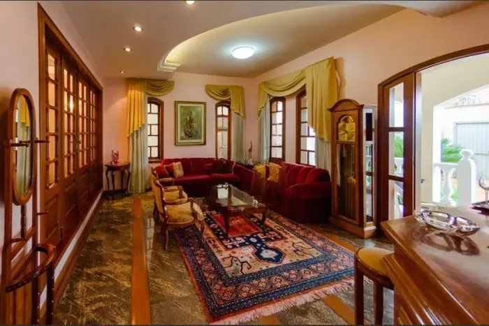 Casa à Venda - Nova Gameleira, 6 Quartos, 549 m2