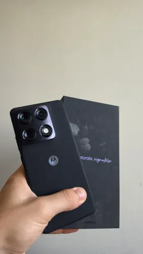 Motorola Signature 512gb 12gb Ram NOVO