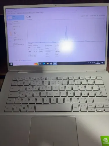 Dell Inspiron 14 5490 i5 10ª + NVIDIA MX230 + SSD NVMe ? Excelente Estado
